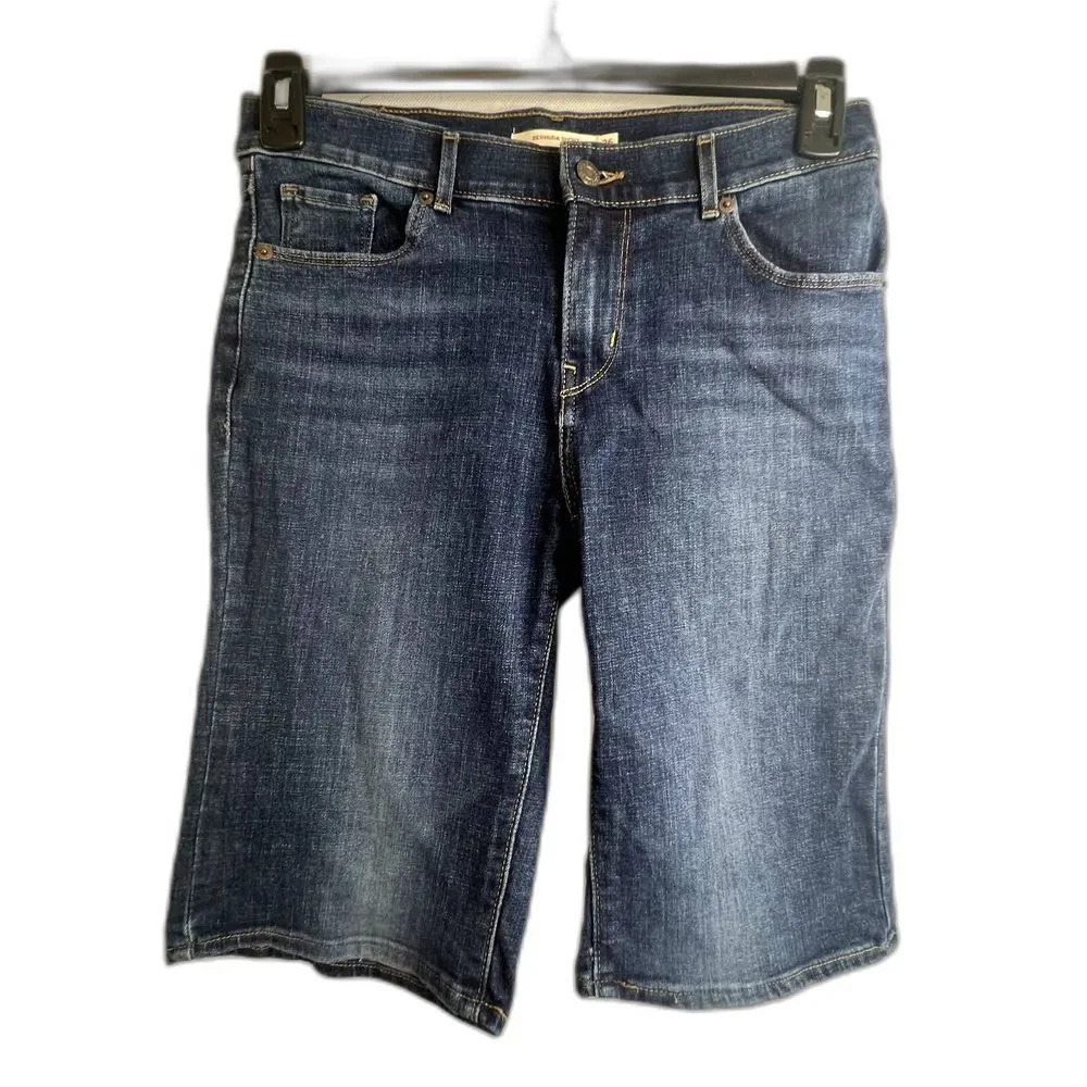 Levi's Denim Bermuda Shorts Size 26‎